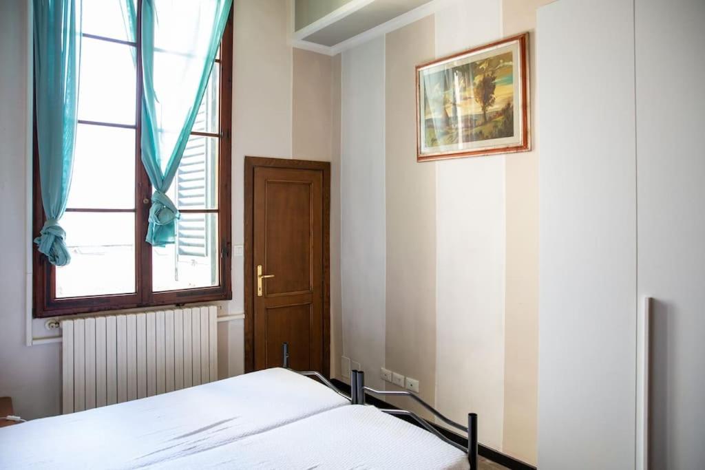 Nice Apartment Near The Basilica Of San Lorenzo ฟลอเรนซ์ ภายนอก รูปภาพ
